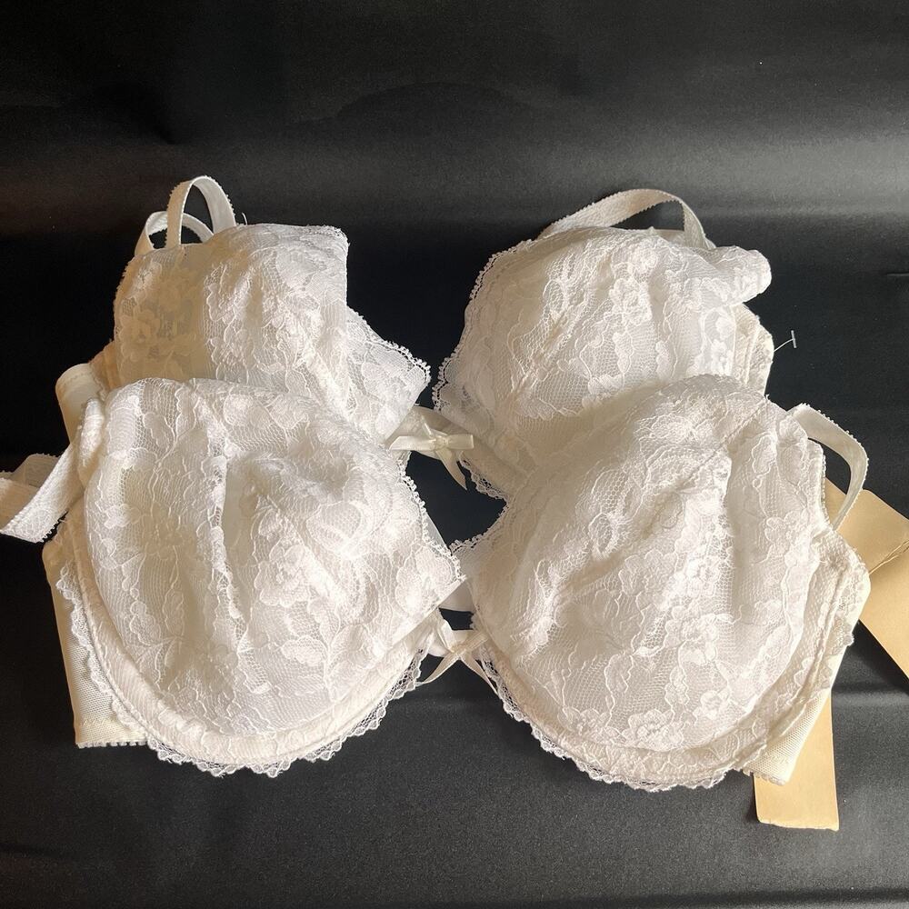 Lot Of 2 Vintage NWT Jezelbel Push-Up Bras, White 32D
